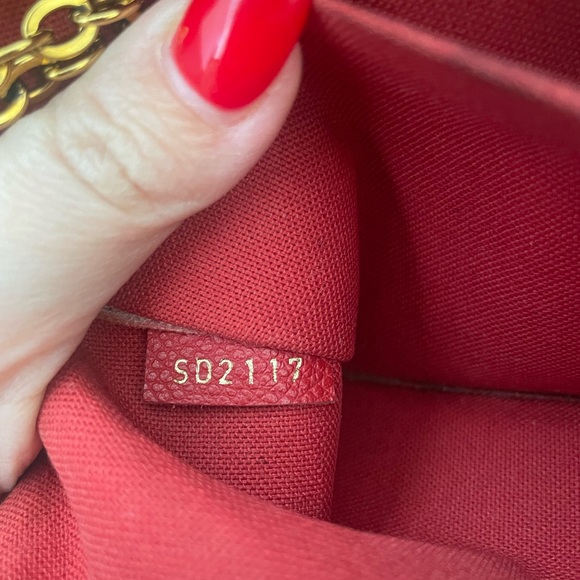 Louis Vuitton Félicie Pochette in monogram Empreinte Leather Scarlet Red - Picture 6 of 13